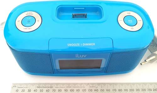 iLuv iMM153 Desktop Alarm Clock with Bed Shaker for your iPod (CLEARANCE)