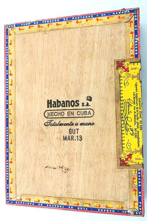 2 x Empty Cuban Cigar Cedarwood Boxes - damaged (CLEARANCE)