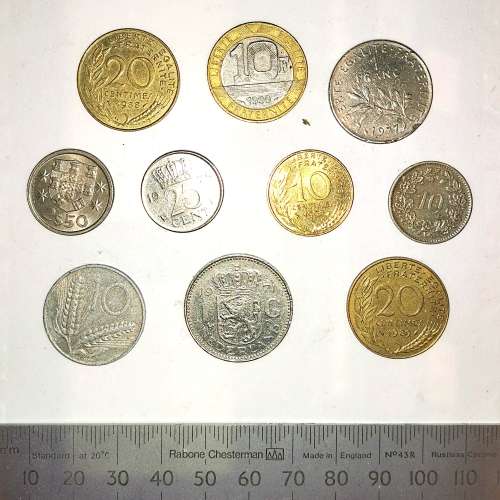 10 x Various International Coins (CLEARANCE)