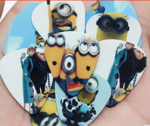 Guitar Picks10pcs 0.71mm Two Sided - Minions-Despicable Me