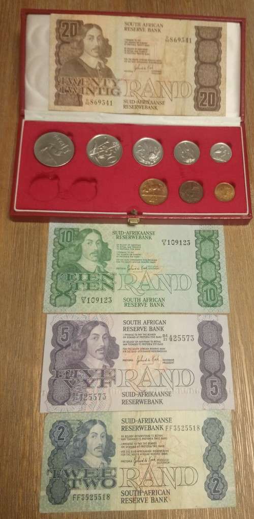 NICE SOUTH AFRICAN COIN & NOTE COLLECTION  ( READ DESCRIPTION)