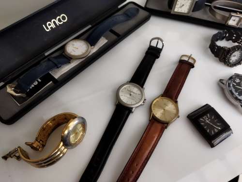 LOT WATCHES - ONE BID FOR ALL. NOT TESTED