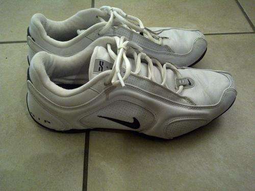 Nike MENS sneakers size 9 as new