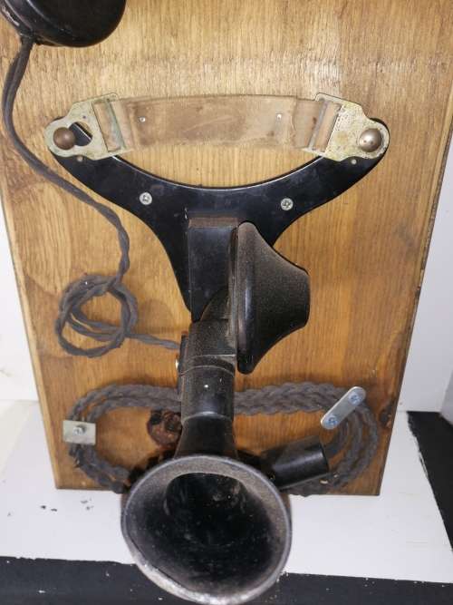 Ear and mouth piece used for telephone communication