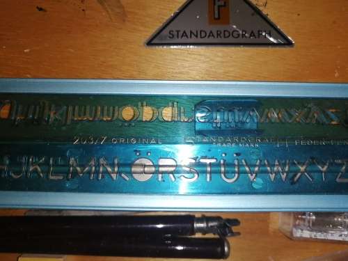 Standard kraft box with assesories