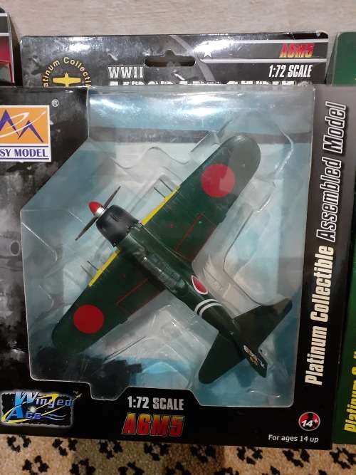 1 LOT Model WW II Airplanes