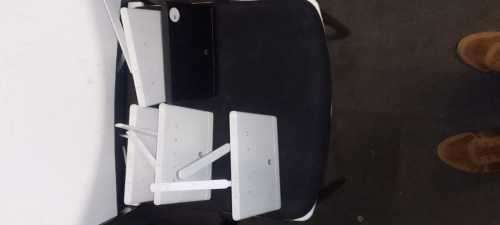 5 X Huawei WIFI Routers, 4G/5G LTE, Chargers tested working, WIFI connection , Business Use,