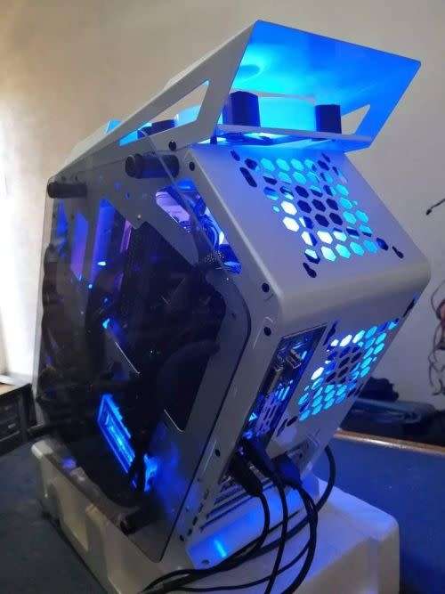 Mining Rig/ Gaming,i7 7700 7th, 24GB, 250GB SSD, RX 580 8GB GPU, 2TB, RGB Fan, 650, Dell 20` Monitor