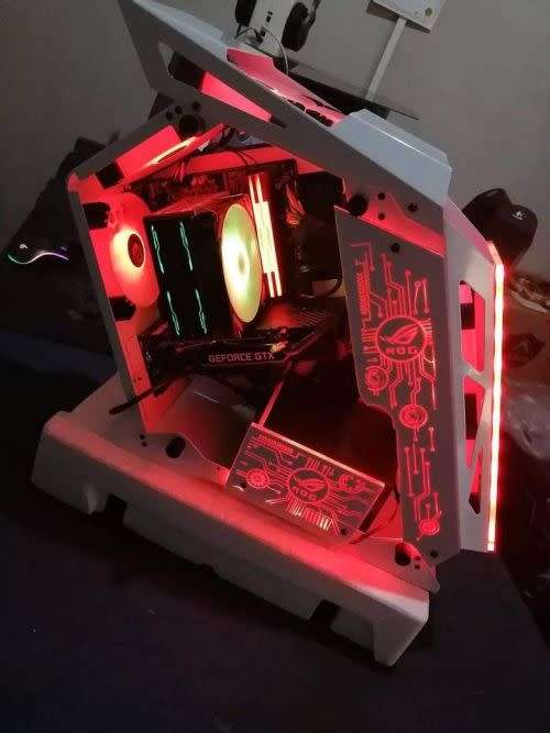 Mining Rig/ Gaming,i7 7700 7th, 24GB, 250GB SSD, RX 580 8GB GPU, 2TB, RGB Fan, 650, Dell 20` Monitor