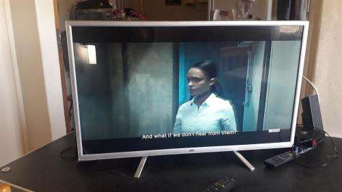 JVC Smart TV 32inch, Extra Quality Display, Full 1080 HD, HDMI, AVI Output, Video, Adapter