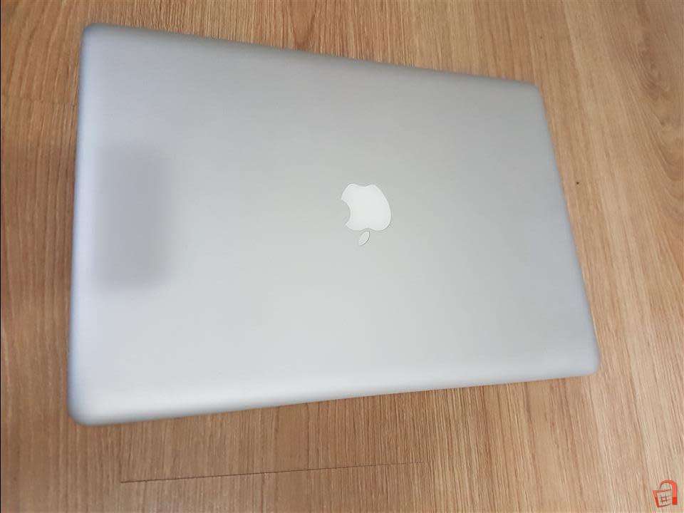 Business Beast MacBook Pro i7, 8GB, 1GB GDDR5 GPU, 500GB SSD, High Sierra OS, Charger, Battery