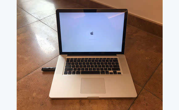 Business Beast MacBook Pro i7, 8GB, 1GB GDDR5 GPU, 500GB SSD, High Sierra OS, Charger, Battery