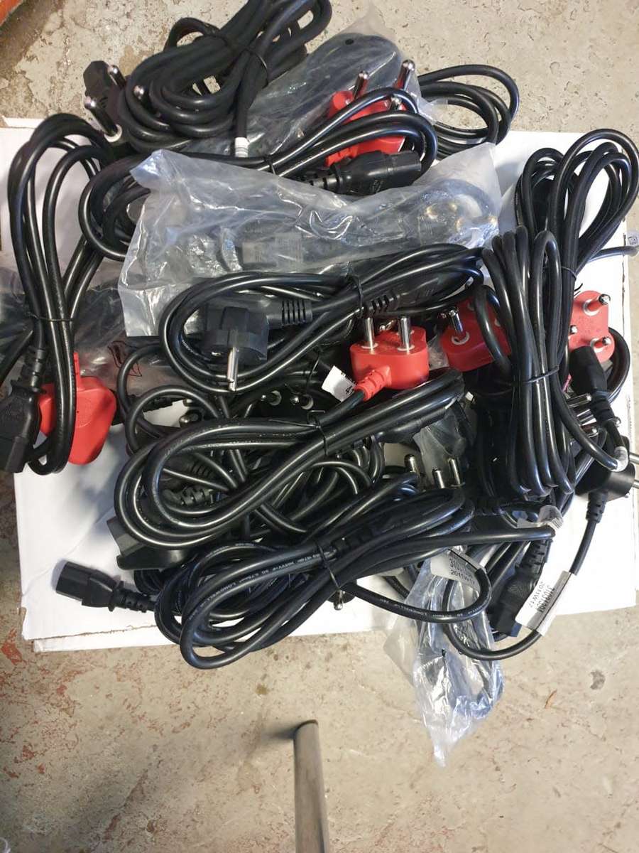 30 x Desktop Power Cables, One Bid for all, One Bid for everything