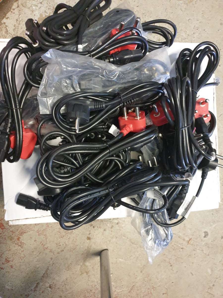 30 x Desktop Power Cables, One Bid for all, One Bid for everything