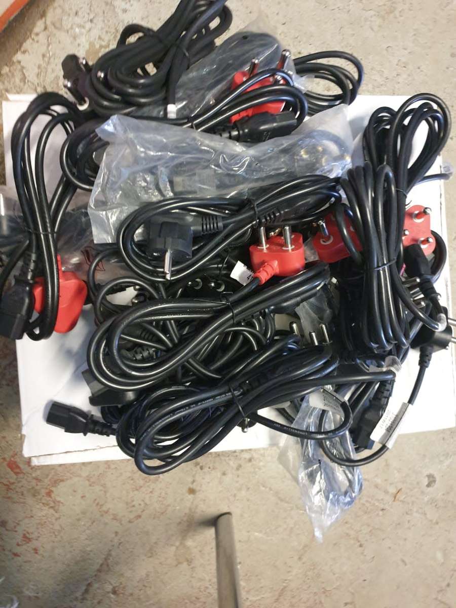 30 x Desktop Power Cables, One Bid for all, One Bid for everything