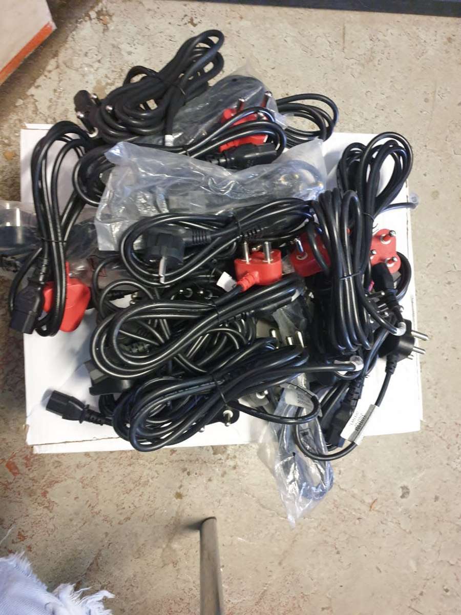 30 x Desktop Power Cables, One Bid for all, One Bid for everything