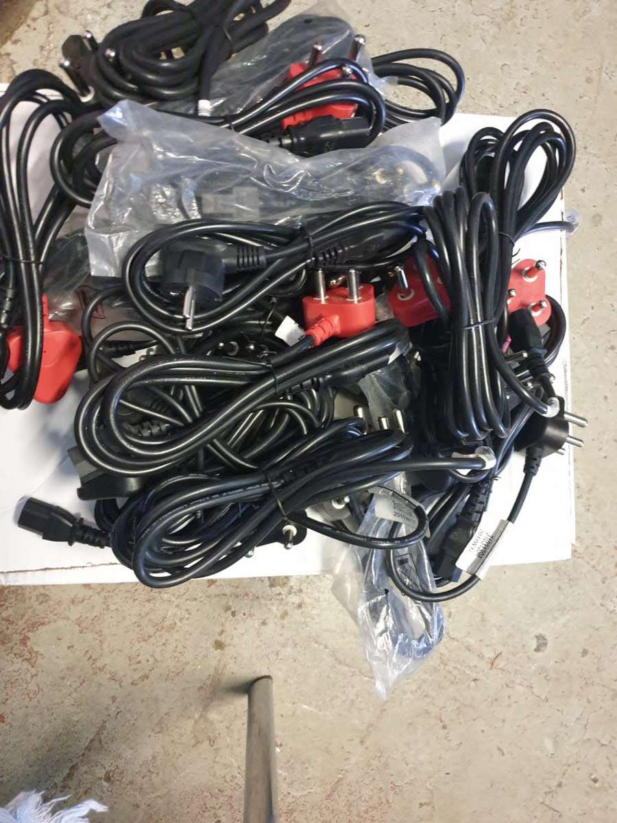 30 x Desktop Power Cables, One Bid for all, One Bid for everything