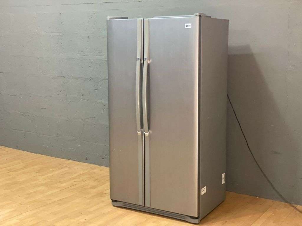 LG Silver Double Door Fridge, Moist Balance Crisper, Bioshield, Air Ventilation, Door Open Alarm