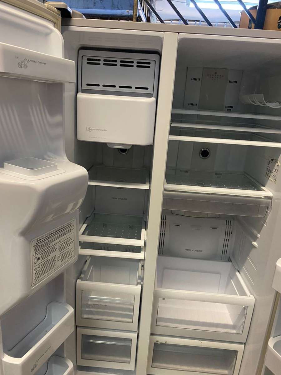 Samsung Double Door Mirror Dispenser Fridge, Ice Maker, Cooling, Freezer, Complete inside, Working