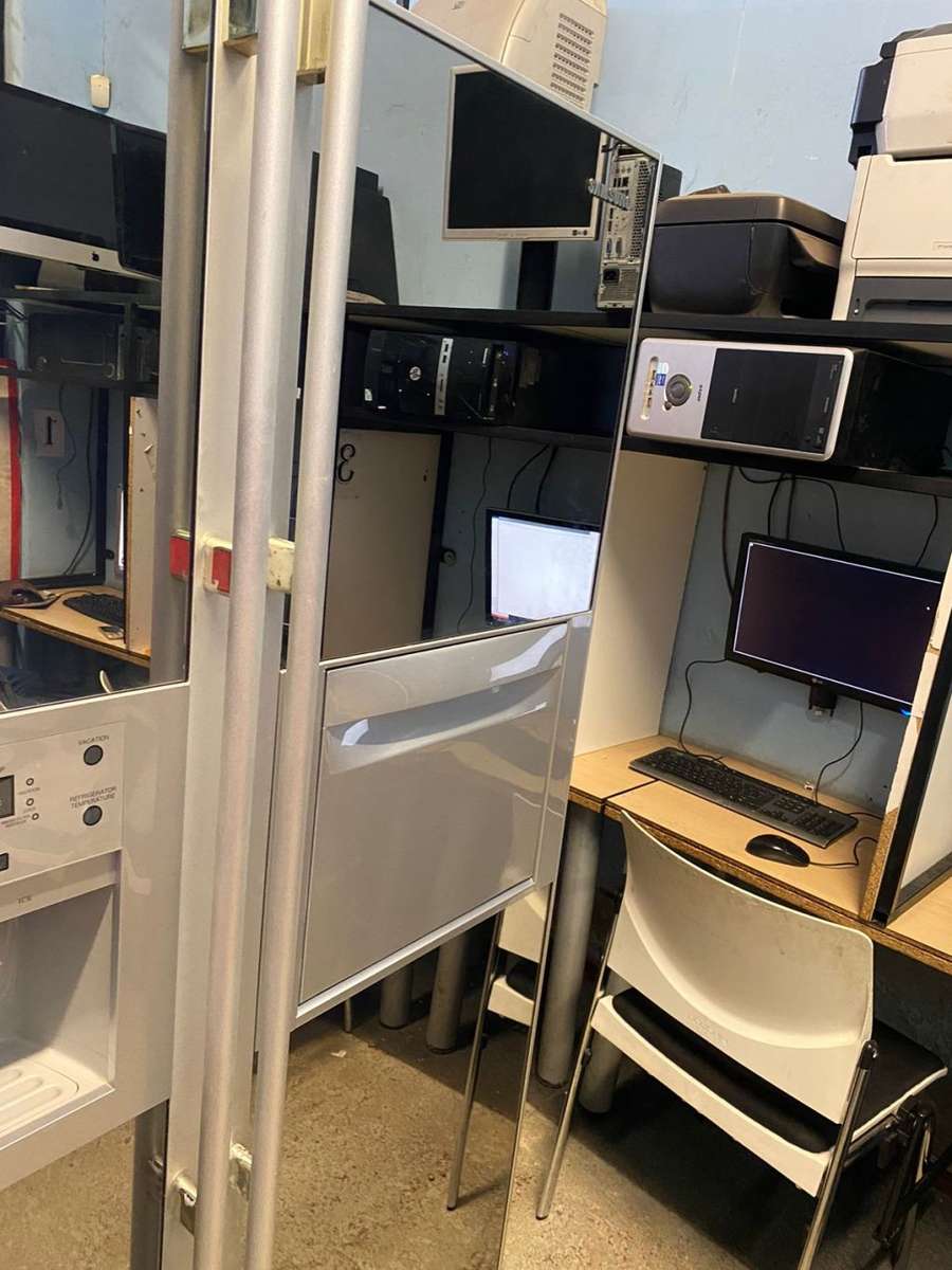 Samsung Double Door Mirror Dispenser Fridge, Ice Maker, Cooling, Freezer, Complete inside, Working