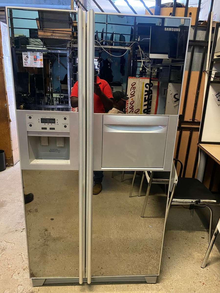 Samsung Double Door Mirror Dispenser Fridge, Ice Maker, Cooling, Freezer, Complete inside, Working
