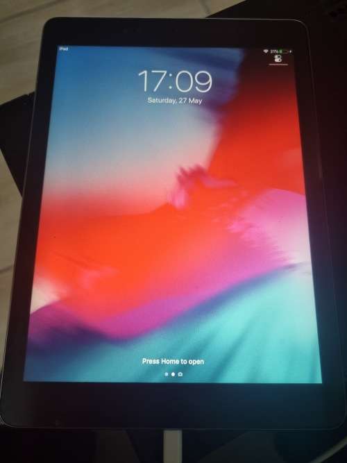 Apple IPad Air in New condition