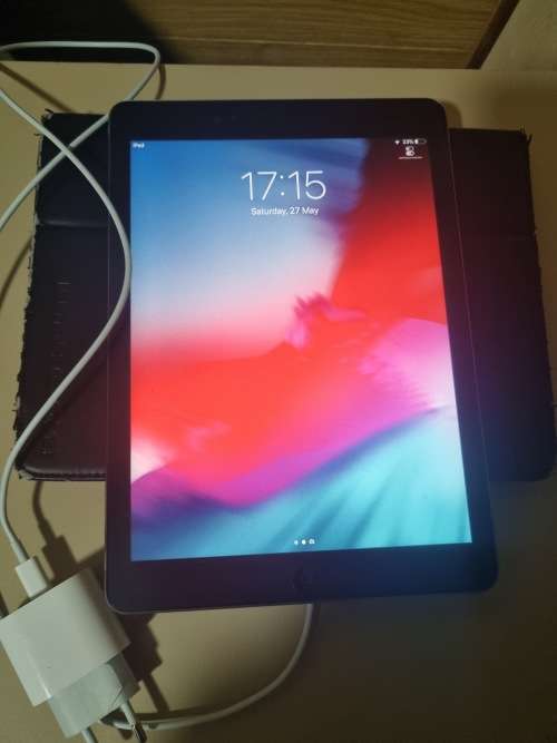 Apple IPad Air in New condition