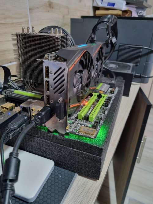 GIGABYTE RX570 4GB GAMING