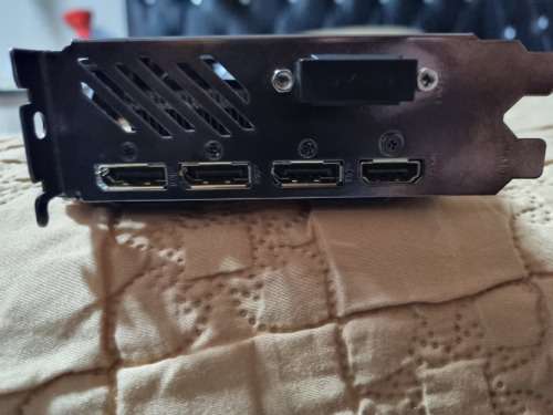 GIGABYTE RX570 4GB GAMING