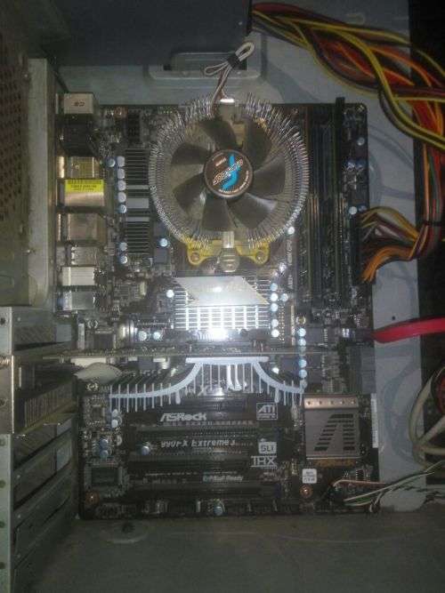 ASRock 990FX Extreme3 + AMD Phenom II X6 1075T