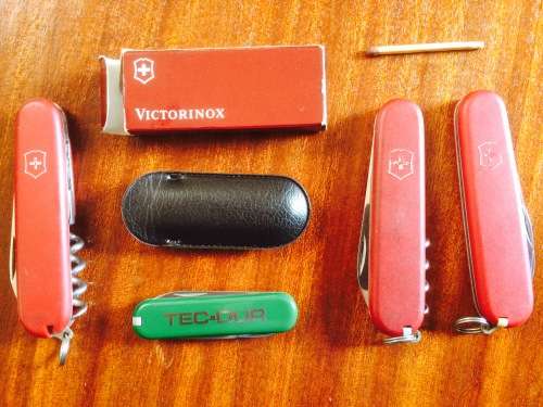 4 x Victorinox Knives / Knife set