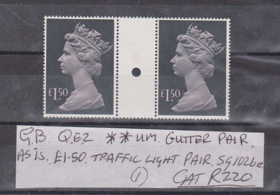 GB : QE II : UM : PAIR : AS IS : CAT R220