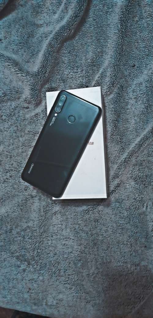 BROKEN Huawei P30 Lite