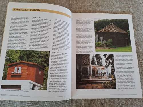 Build your own outdoor structures in wood - P. Swift and J. Szymanowski