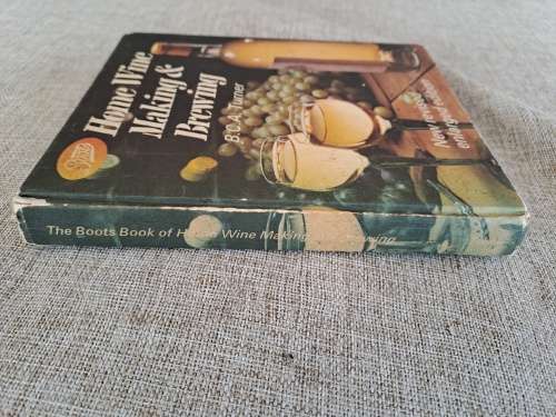 Home Wine Making & Brewing - B.C.A. Turner