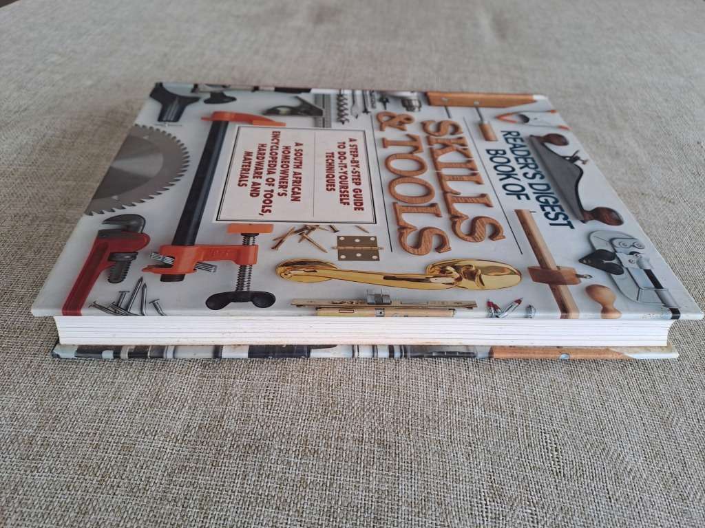 Reader`s Digest Book of Skills & Tools