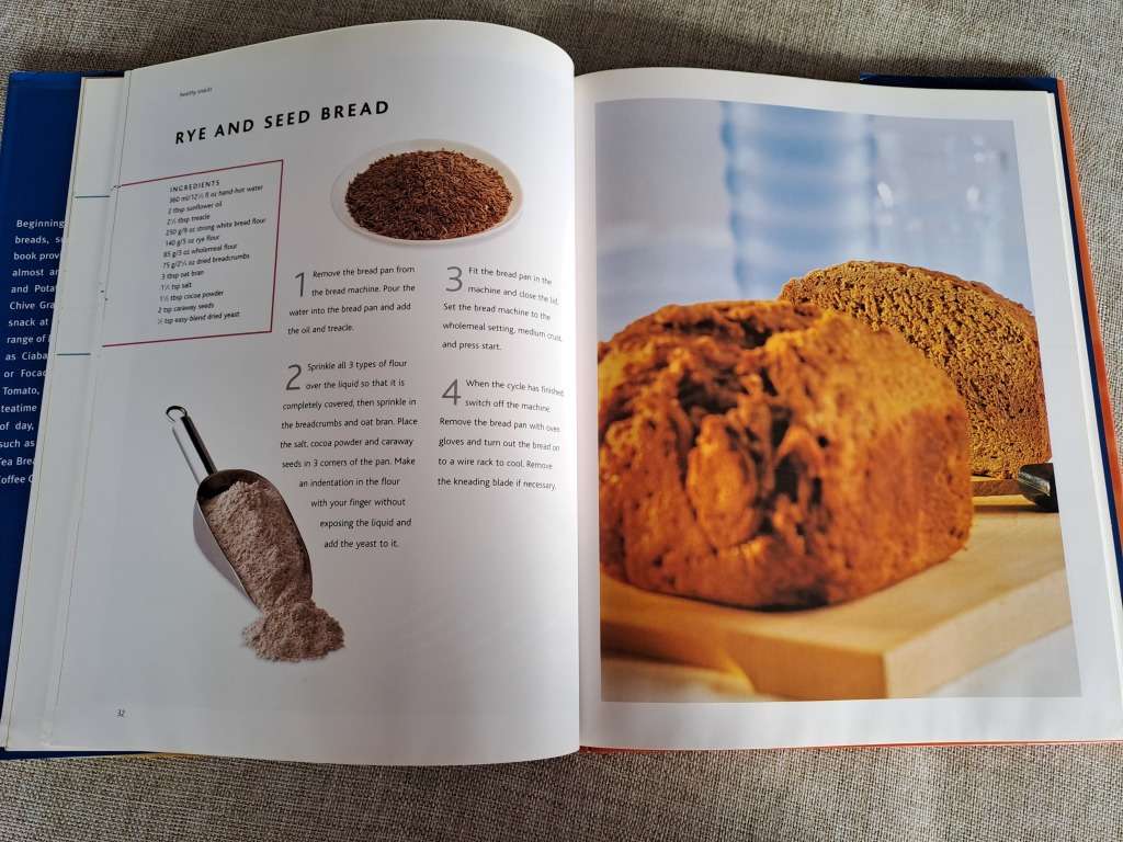 The Bread Machine Book - Linda Doeser