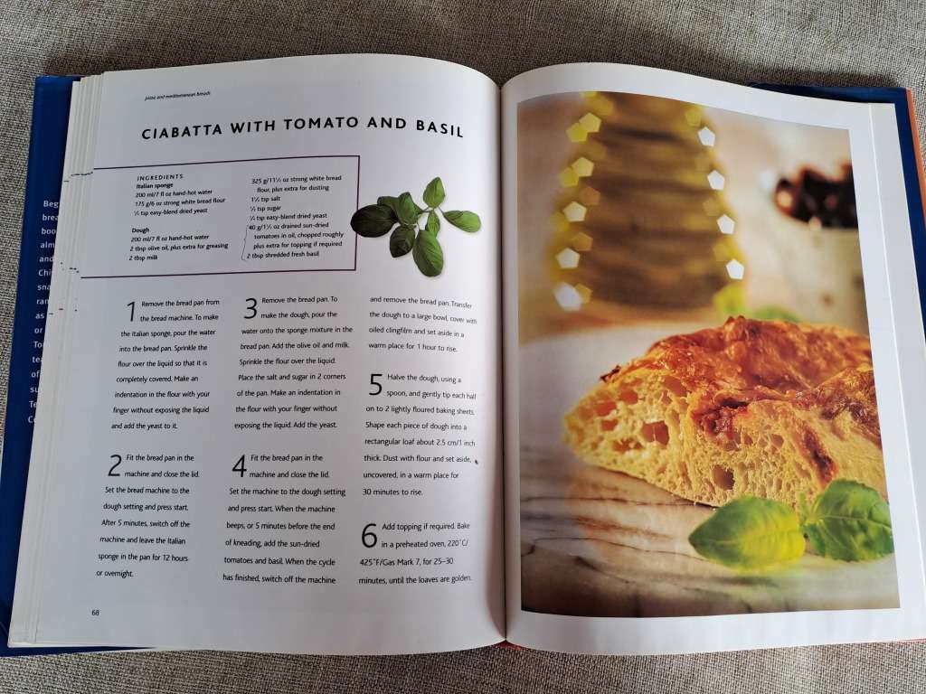 The Bread Machine Book - Linda Doeser