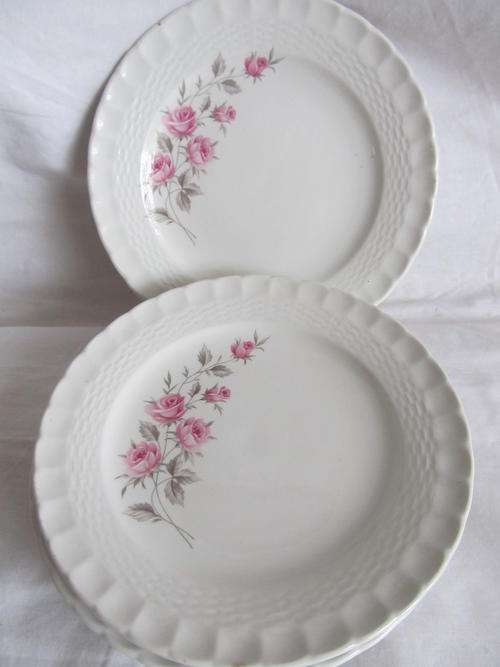 SET OF SIDE PLATES - SPANISH ROSE