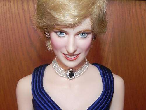 Franklin Mint Princess Diana of Wales Porcelain Doll