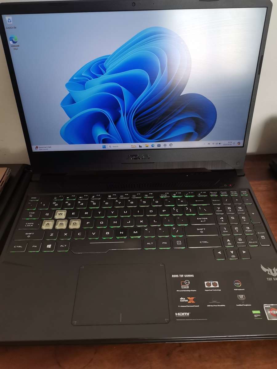 Asus Tuf 1F Laptop FD505D RYZEN5 8GB Memory + 512GB NVME
