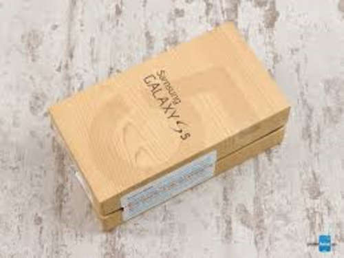 Brand new Samsung Galaxy S5 - Sealed in Box