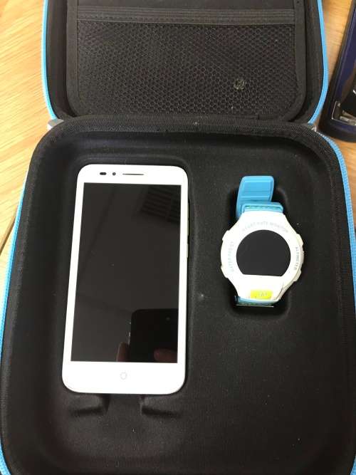 ALcatel go play phone and smart watch