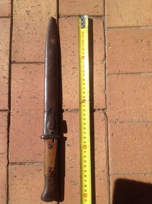 WW1 German Sawback Bayonet & Scabbard 1915 - made by Erfurt