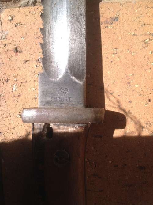 WW1 German Sawback Bayonet & Scabbard 1915 - made by Erfurt