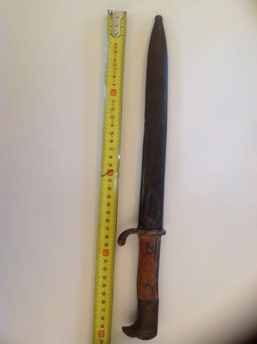 WW1 German Sawback Bayonet & Scabbard - Made by E&F Horster Solingen