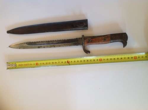 WW1 German Sawback Bayonet & Scabbard - Made by E&F Horster Solingen