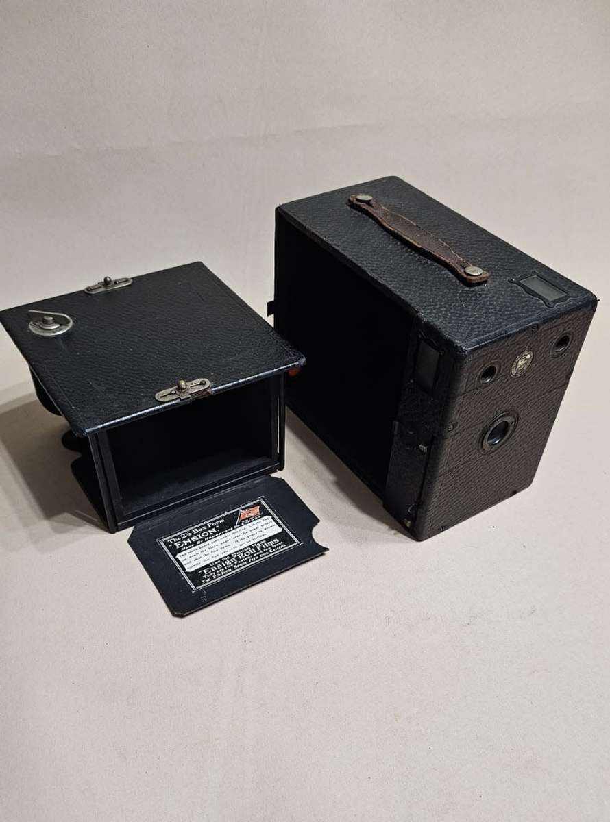 Vintage Ensign 2 1/2 Large Format Box Camera - BEAUTIFUL CONDITION