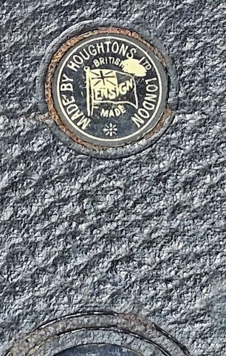 Vintage Ensign 2 1/2 Large Format Box Camera - BEAUTIFUL CONDITION