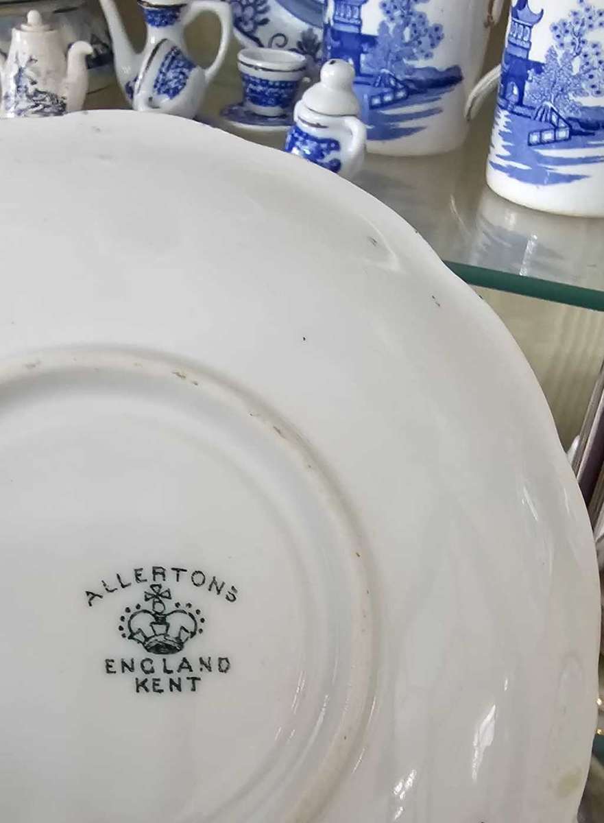 Antique Porcelain Collection Lot - (76 Pieces) - BEAUTIFUL ITEMS